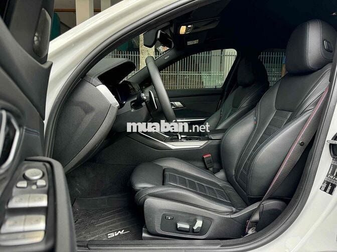 Bán chiếc BMW330i sx2020