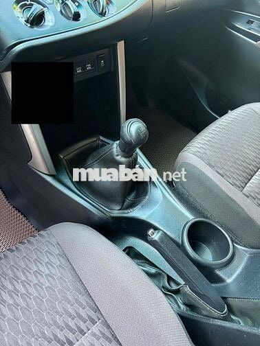 Toyota Innova 2022 7 chỗ Bạc
