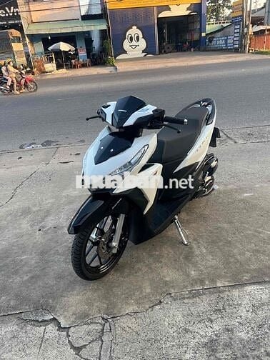 Honda Vario 150 2018 Trắng đen bán trả góp