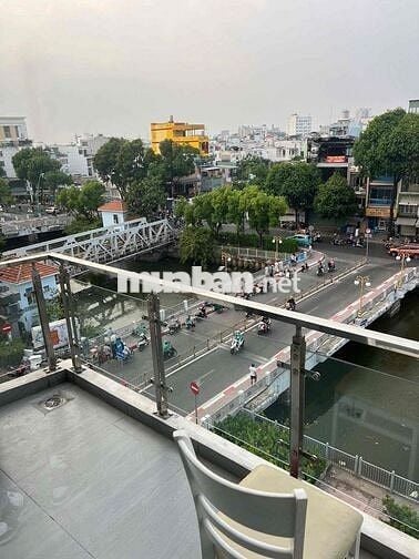 CĂN HỘ TONE TRẮNG SÁNG VIEW BỜ KÈ HOÀNG SA