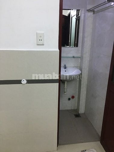 Cho thuê phòng ở Thích Quang Đức, Phường Đức Nhuận, 15m2, 2,8tr/th