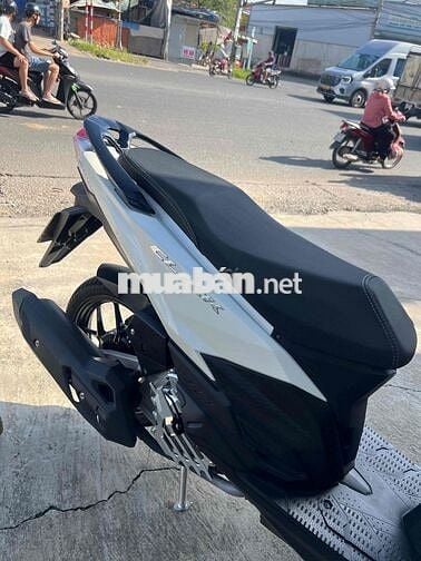Honda Vario 150 2018 Trắng đen bán trả góp