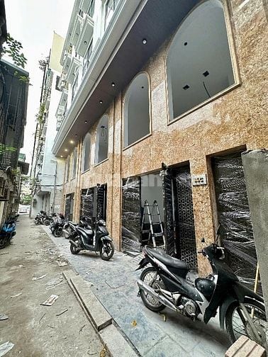 Bán nhà 85m2 xây 7 tầng khu vực Minh Khai - Kim Ngưu, dòng tiền 1,2 tỷ
