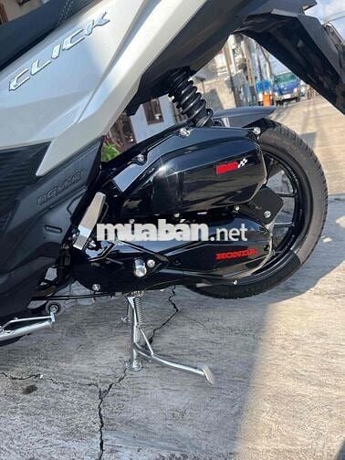 Honda Vario 150 2018 Trắng đen bán trả góp