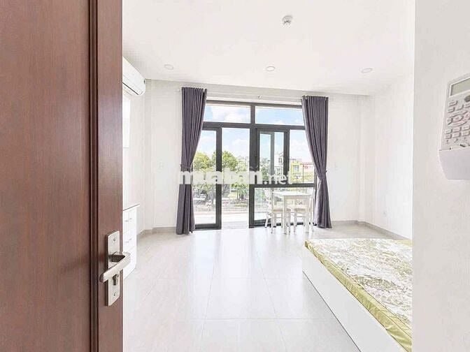 CĂN HỘ TONE TRẮNG SÁNG VIEW BỜ KÈ HOÀNG SA