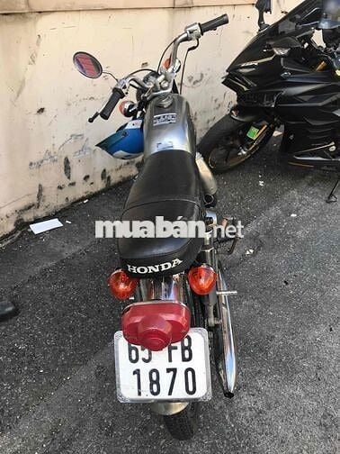 Honda Xe máy màu Bạc