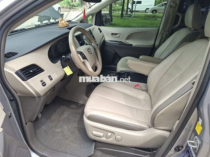 Toyota Sienna 2010 MPV Bạc 109.000 km