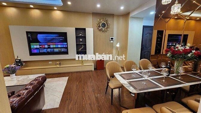 Giá tốt! CC Tòa B Star Tower-283 Khương Trung, 73m, lô góc, sổ đỏ