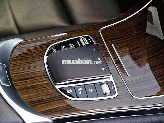 GLC200 facelift 2021 màu đen/ nt đen cá nhân siêu
