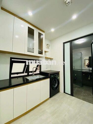 Siêu phẩm CCMN 30m2 Full đồ. máy giặt riêng, ban công tại Cự Lộc