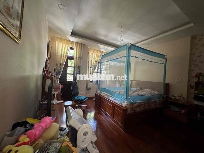 Cho thuê nhà full nội thất đường Bình Lợi, 4 PN, 5 WC. Giá 30tr/tháng