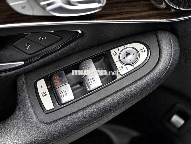 GLC200 facelift 2021 màu đen/ nt đen cá nhân siêu