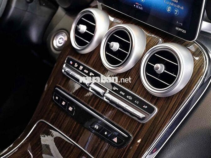 GLC200 facelift 2021 màu đen/ nt đen cá nhân siêu