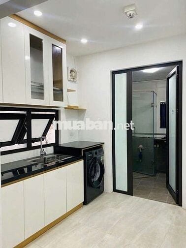 Siêu phẩm CCMN 30m2 Full đồ. máy giặt riêng, ban công tại Cự Lộc