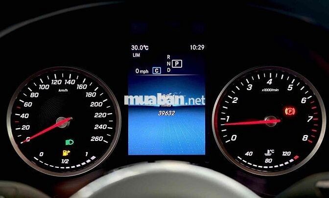 GLC200 facelift 2021 màu đen/ nt đen cá nhân siêu