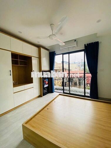 Siêu phẩm CCMN 30m2 Full đồ. máy giặt riêng, ban công tại Cự Lộc