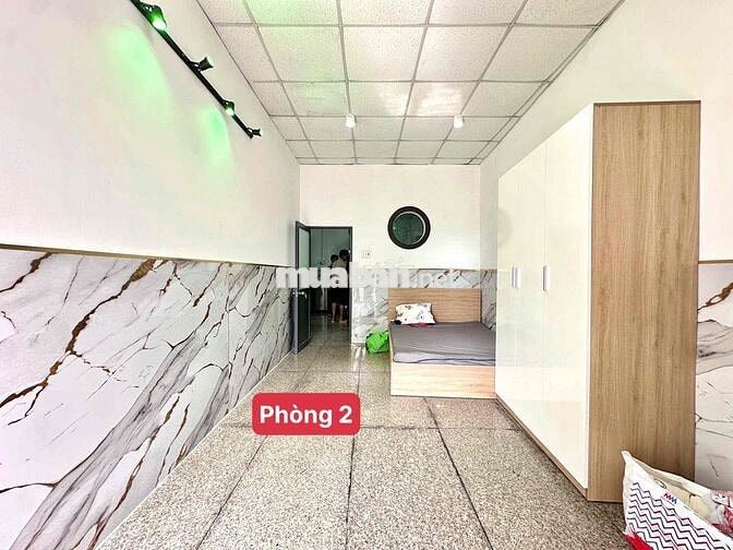 Nguyên lầu 1 -90m2-2Pn + ban công- nhà mặt tiền