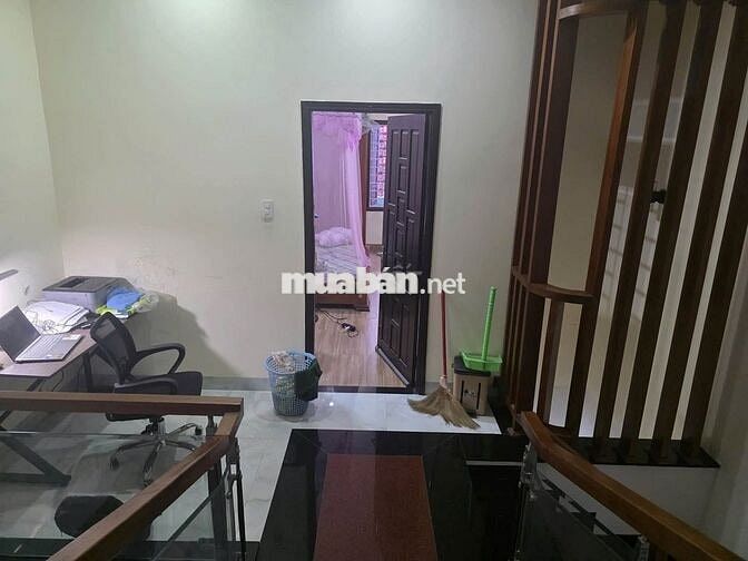 Bán nhà 3 tầng mặt tiền đường Nguyễn Thị Thập - Gần biển