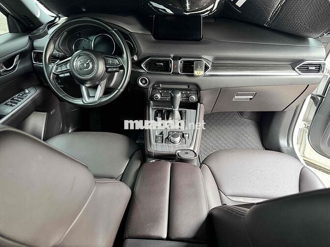Mazda CX-8 Premium 7 chỗ Xăng Trắng
