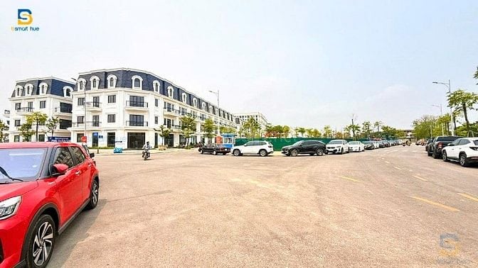 Thanh toán 2tỷ3 nhận nhà Phú Xuân City trung tâm TP Huế, cho thuê dòng