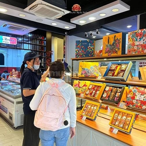 NHÂN VIÊN BÁN HÀNG THỜI VỤ TRUNG THU
