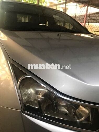 LACETTI CDX MÀU BẠC - NHẬP KHẨU NGUYÊN CHIẾC