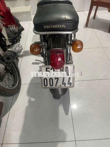 Honda Cub 81 Trắng