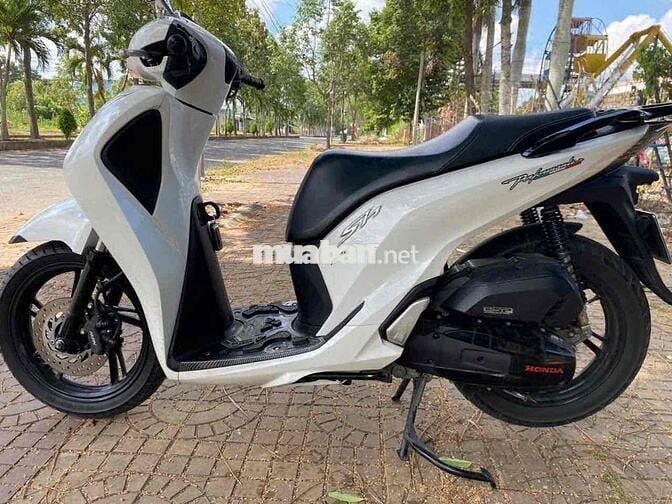 Honda SH 150i Trắng Nhập khẩu