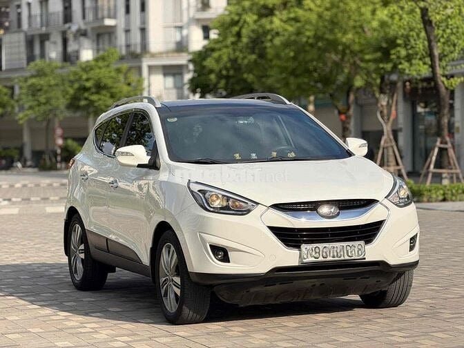 Hyundai Tucson 2014 Trắng 10 vạn km