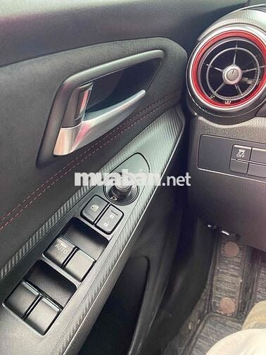 Mazda Mazda 2 Luxury 2024 Đỏ 10000 km
