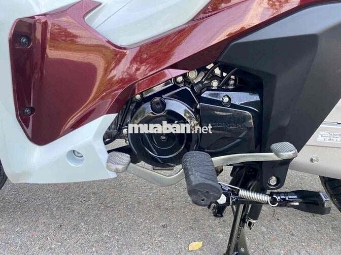 Honda Wave i 125 Trắng đỏ 6355 km