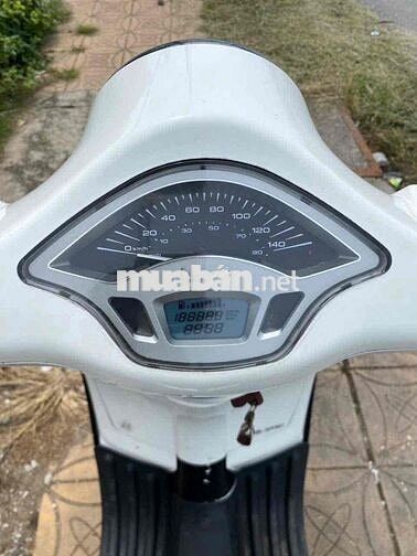 Piaggio Vespa Primavera 125 Trắng Việt Nam