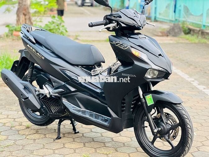Honda Air Blade 125 đen nhám nguyên zin 98%