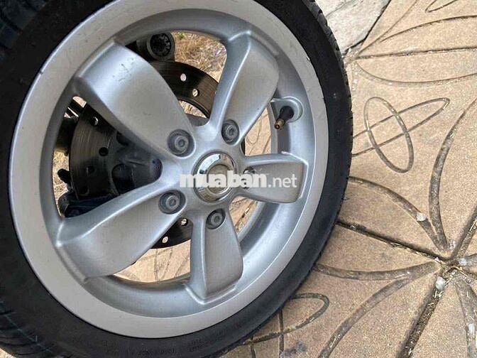 Piaggio Vespa Primavera 125 Trắng Việt Nam