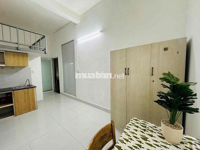 CHO THUÊ PHÒNG TRỌ CÓ GÁC RỘNG 30m2 NGAY NGÃ TƯ GA GẦN ĐH NTT