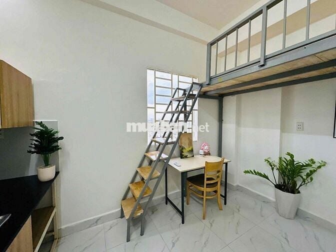 CHO THUÊ PHÒNG TRỌ CÓ GÁC RỘNG 30m2 NGAY NGÃ TƯ GA GẦN ĐH NTT