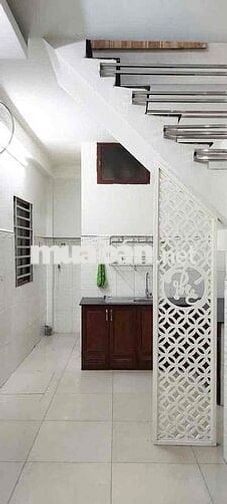 Bán nhà góc 2 mặt hẻm Bình Long
