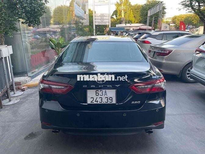 Toyota Camry 2.5Q 2024 Đen 35.000km
