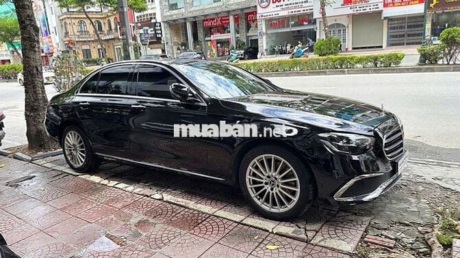Mercedes-Benz E-Class E200 Exclusive 2022 Đen