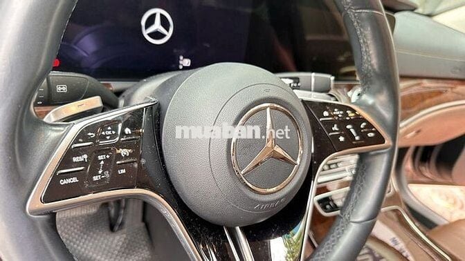 Mercedes-Benz E-Class E200 Exclusive 2022 Đen