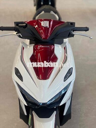 Honda Air Blade 160 2026 Trắng đỏ 200 km