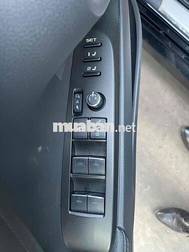 Toyota Camry 2.5Q 2024 Đen 35.000km