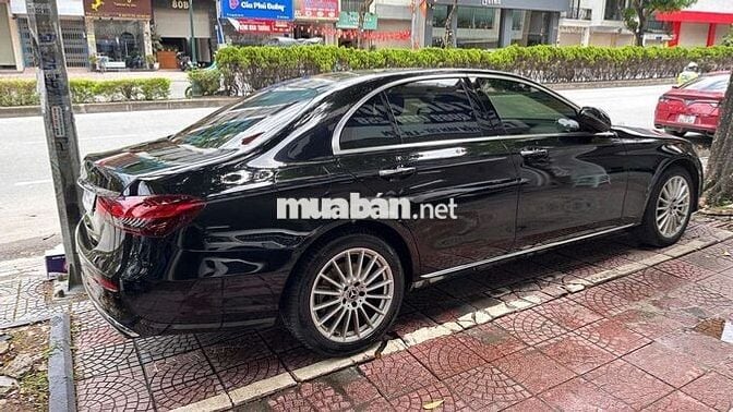 Mercedes-Benz E-Class E200 Exclusive 2022 Đen