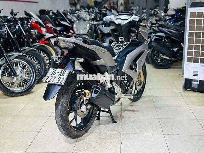 XE MÁY THỊNH PHÁT- WINNER V3 ABS XÁM BẠC LƯỚT CHẤT