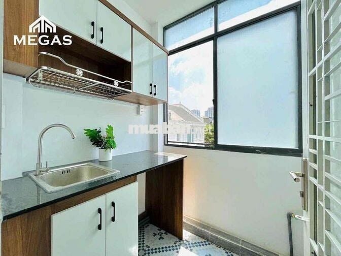 STUDIO TÁCH BẾP BANCOL RỘNG 35m2 NGAY CHÂN CẦU VƯỢT 3/2 QUẬN 10