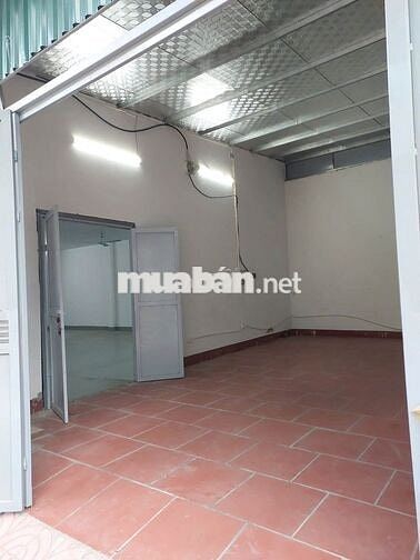 Cho thuê kho phố Trường Lâm, Việt Hưng, 125m, ô tô tải 5 tấn qua nhà