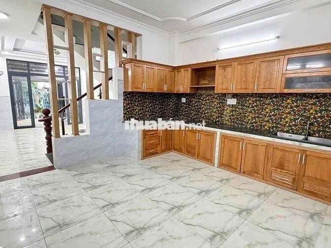 Cho Thuê Nhà Hẻm Xe Tải Thông Đường 51