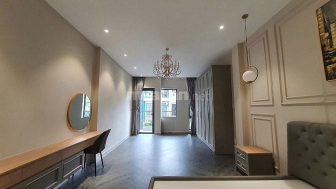 Bán Khách Sạn Mặt Tiền Đinh Công Tráng, Q1, 5 Tầng, HĐT 120 triệu/th