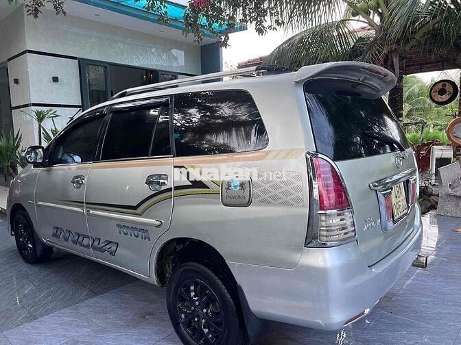 Toyota Innova 2007 Bạc số sàn