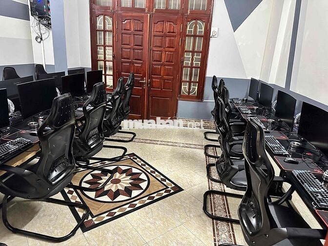nhân viên trông net khu vực Hai Bà Trưng